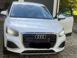 Weiß Gebraucht 2024 Audi Q2 Ambiente SUV | 24.500 € (Guter Preis)