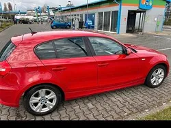 Rot Gebraucht 2008 BMW 118 Kleinwagen | 4.000 € (Fairer Preis)