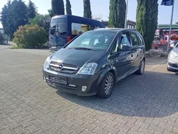 Schwarz Gebraucht 2005 Opel Meriva Van / Kleinbus | 1.500 € (Etwas zu teuer)