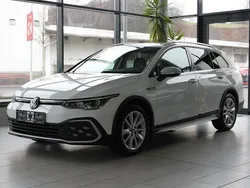 Weiß Gebraucht 2023 VW Golf Alltrack Kombi | 31.890 € (Fairer Preis)