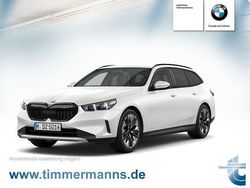 Weiß Gebraucht 2025 BMW 520 M Sport Kombi | 48.250 € (Superpreis)