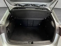 Silber Gebraucht 2024 Mercedes A200 Advanced Plus Limousine | 31.700 € (Fairer Preis)