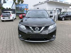 Grün Gebraucht 2016 Nissan X-Trail Tekna SUV | 13.499 € (Fairer Preis)
