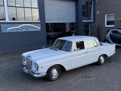 Weiß Gebraucht 1965 Mercedes W111 Limousine | 29.900 €