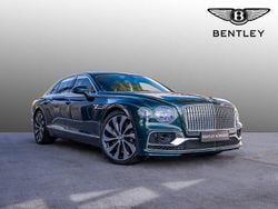 Grün Gebraucht 2021 Bentley Flying Spur Limousine | 189.000 € (Teuer)