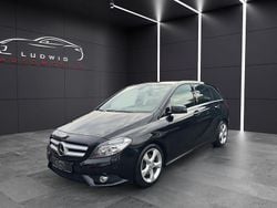 Schwarz Gebraucht 2012 Mercedes B180 Van / Kleinbus | 12.950 € (Fairer Preis)