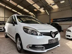 Weiß Gebraucht 2013 Renault Scénic III Bose Edition Van / Kleinbus | 3.950 € (Fairer Preis)