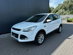 Weiß Gebraucht 2016 Ford Kuga SUV | 10.490 € (Guter Preis)