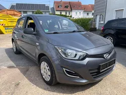 Grau Gebraucht 2014 Hyundai i20 Edition Limousine | 5.600 € (Fairer Preis)