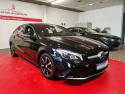 Nachtschwarz unilack Gebraucht 2016 Mercedes CLA180 Limousine | 19.999 € (Teuer)