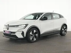 Gletscherweiss Gebraucht 2022 Renault Mégane Equilibre Limousine | 21.623 € (Fairer Preis)
