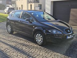Schwarz Gebraucht 2010 Seat Leon Limousine | 4.000 € (Fairer Preis)