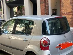 Silber Gebraucht 2006 Renault Modus Van / Kleinbus | 1.800 € (Fairer Preis)