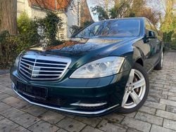 Grün Gebraucht 2011 Mercedes S500 Limousine | 16.490 €