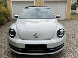 Weiß Gebraucht 2015 VW Beetle Exclusive Limousine | 19.999 € (Etwas zu teuer)