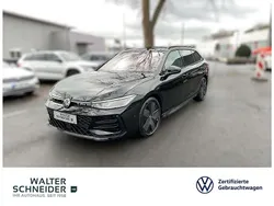 Grenadillschwarz metallic Gebraucht 2025 VW Passat R-line Kombi | 51.022 € (Superpreis)