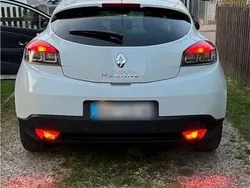 Weiß Gebraucht 2011 Renault Mégane Coupé Coupé | 5.450 € (Teuer)
