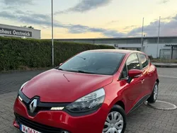 Rot Gebraucht 2014 Renault Clio IV Expression Limousine | 6.990 € (Fairer Preis)