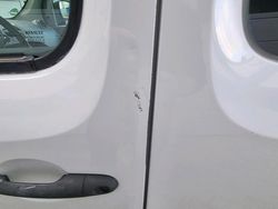 Weiß Gebraucht 2010 Renault Kangoo Van / Kleinbus | 5.500 €