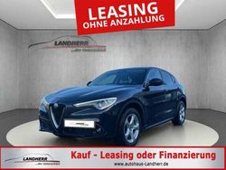 Schwarz (colore esterno (nero vulcano, m (metallic) Gebraucht 2017 Alfa Romeo Stelvio SUV | 15.590 € (Teuer)