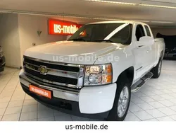 Weiß Gebraucht 2007 Chevrolet Silverado LT SUV | 23.000 €