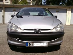 Silber metallic Gebraucht 2001 Peugeot 206 Limousine | 2.650 € (Fairer Preis)