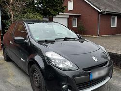 Schwarz Gebraucht 2009 Renault Clio II Kleinwagen | 2.999 € (Teuer)