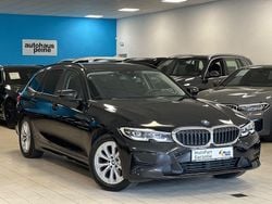 Schwarz Gebraucht 2022 BMW 318 Advantage Kombi | 17.399 € (Guter Preis)