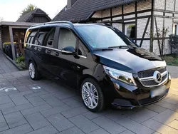 Schwarz Gebraucht 2015 Mercedes V250 Avantgarde Edition Van / Kleinbus | 38.500 € (Fairer Preis)