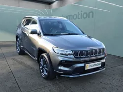 Grau Gebraucht 2021 Jeep Compass SUV | 25.490 € (Fairer Preis)