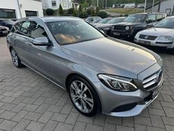 Silber Gebraucht 2015 Mercedes C250 Avantgarde Limousine | 19.990 € (Fairer Preis)