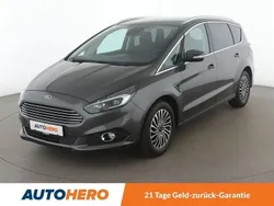 Grau Gebraucht 2019 Ford S-MAX Titanium Van / Kleinbus | 22.000 € (Fairer Preis)