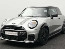 Grau Gebraucht 2024 Mini John Cooper Works Kleinwagen | 31.015 € (Fairer Preis)