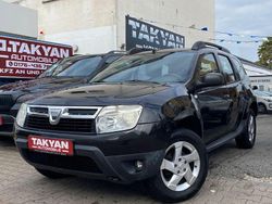 Schwarz Gebraucht 2010 Dacia Duster Lauréate SUV | 5.990 € (Fairer Preis)