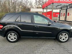Schwarz Gebraucht 2007 Mercedes ML320 SUV | 6.500 € (Guter Preis)