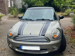 Grau Gebraucht 2007 Mini Cooper Kleinwagen | 5.500 € (Teuer)
