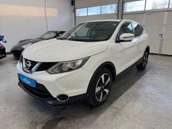 Weiß Gebraucht 2016 Nissan Qashqai N-Connecta SUV | 10.980 € (Guter Preis)