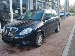 Schwarz Gebraucht 2009 Lancia Ypsilon Kleinwagen | 2.200 € (Fairer Preis)