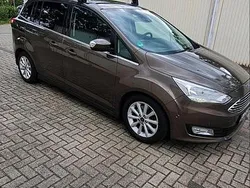 Braun Gebraucht 2016 Ford Grand C-Max Titanium Van / Kleinbus | 6.800 € (Superpreis)