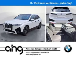 Weiß Gebraucht 2022 BMW iX Performance SUV | 57.820 € (Guter Preis)