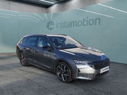 Grau Gebraucht 2024 Skoda Octavia SportLine Kombi | 37.670 € (Teuer)