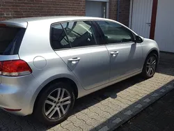 Silber Gebraucht 2010 VW Golf VI Comfortline Limousine | 6.100 € (Fairer Preis)
