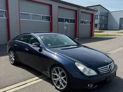 Blau Gebraucht 2006 Mercedes CLS320 Limousine | 8.950 € (Teuer)
