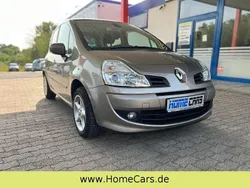 Braun Gebraucht 2011 Renault Modus Dynamique Van / Kleinbus | 5.999 € (Teuer)