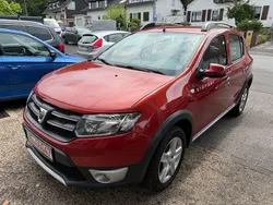 Rot Gebraucht 2015 Dacia Sandero Prestige Kleinwagen | 4.700 € (Superpreis)