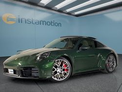Grün Neu 2025 Porsche 911 Carrera 4S Coupé | 215.899 €