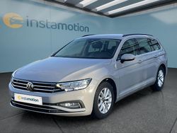Grau Gebraucht 2023 VW Passat Kombi | 26.749 € (Fairer Preis)