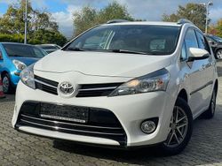 Weiß Gebraucht 2015 Toyota Verso Van / Kleinbus | 10.999 € (Guter Preis)