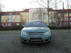 Grün Gebraucht 2002 Opel Vectra Comfort Limousine | 2.200 € (Etwas zu teuer)
