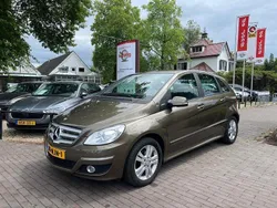 Braun Gebraucht 2010 Mercedes B160 Van / Kleinbus | 5.250 € (Fairer Preis)